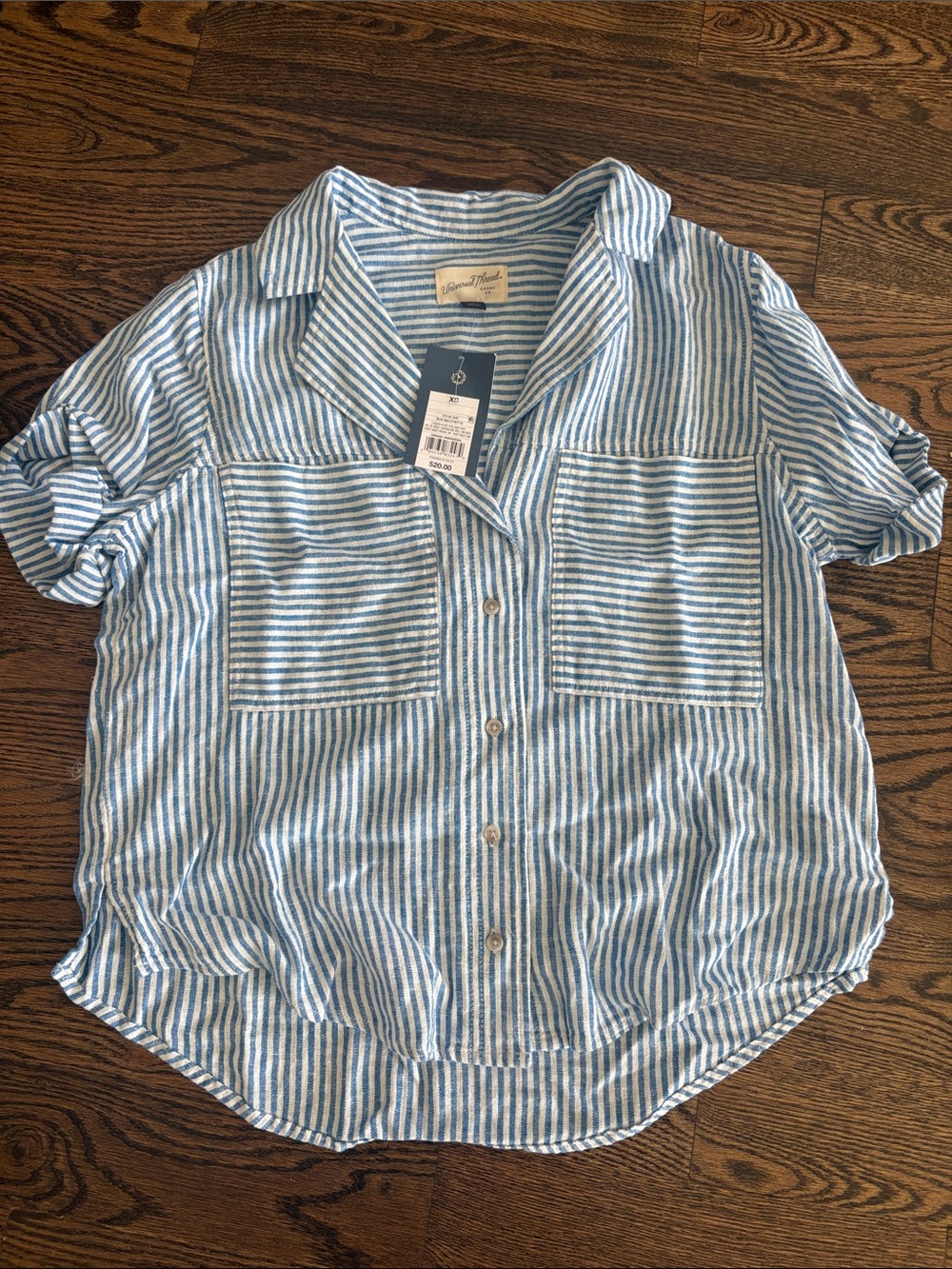 Universal Thread Light Blue & White Striped Short-Sleeve Button-Down Shirt